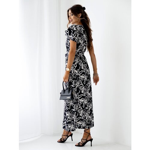 Resti Patterned women&amp;#039;s midi dress with short sleeves, wrap neckline, and belt Slike