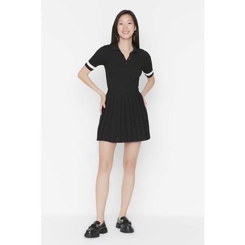 Trendyol Black Pleated Skirt Cene