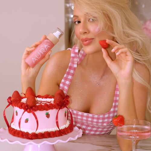 Cocosolis AURA Peptide Shimmer Spray hidratantni sprej sa &amp;scaron;ljokicama s mirisom Strawberry Cheesecake 100 ml Slike