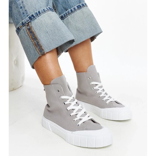 D/CEO Black trainers Beat Slike