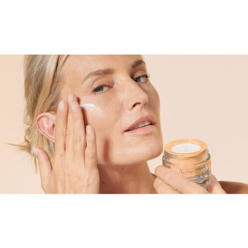 Av&amp;egrave;ne Vitamin Activ Cg intenzivna hidratantna krema protiv starenja lica s vitaminom C 50 ml Slike
