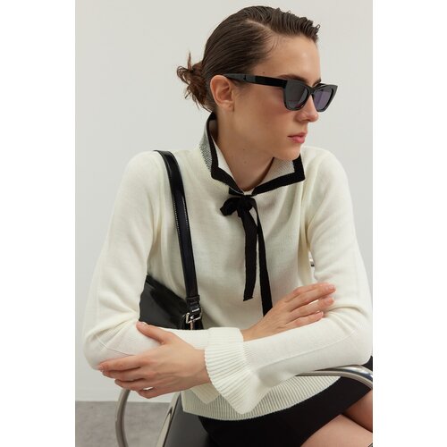 Trendyol Sweater - Ecru - Regular fit Cijene