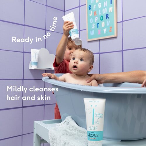 Naif Baby &amp;amp; Kids 2-in-1 otro&amp;scaron;ki gel za umivanje in &amp;scaron;ampon brez di&amp;scaron;av 200 ml Slike