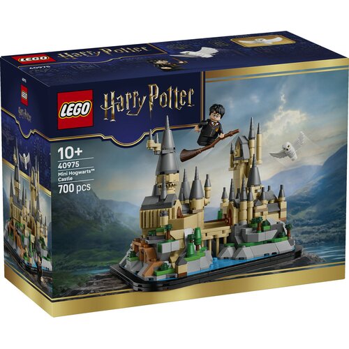 Lego LEGO&amp;reg; Harry Potter&amp;trade; - Mini Grad Bradavičarka (40975) Slike