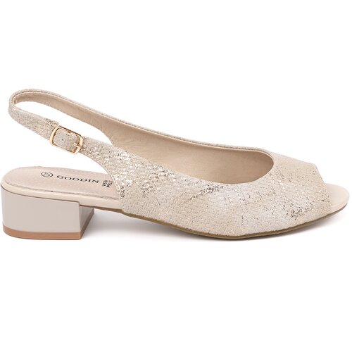 GOODIN Beige low-heeled sandals Slike