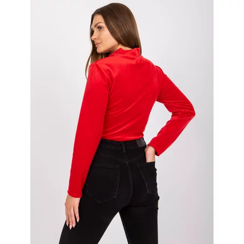 Fashion Hunters Red velvet blouse with a cut-out Kigali neckline