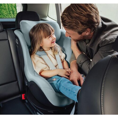 Britax Romer dječja autosjedalica dualfix&amp;trade; pro m 360&amp;deg; i-size (61-105 cm) style harbor blue Slike