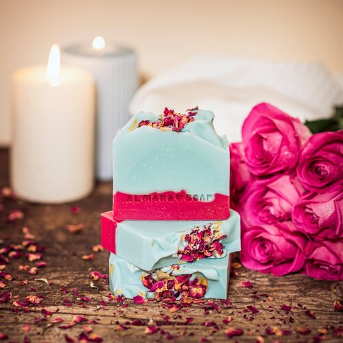 Almara Soap Fancy Wild Rose ročno izdelano milo 100 g Slike