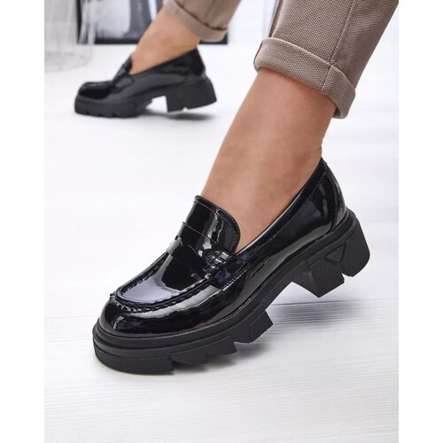 Resti Lacquered black moccasins for women Tygriss- Footwear Cene