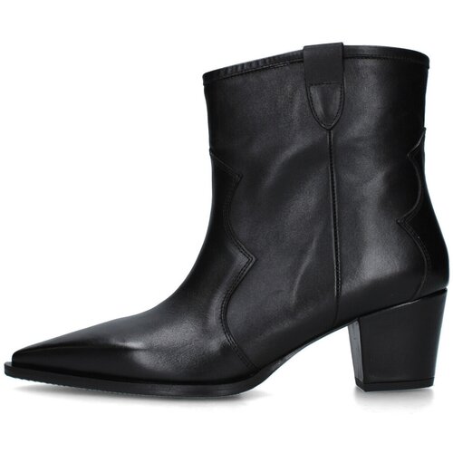 Anita Gležnjarji 615 Črna Slike