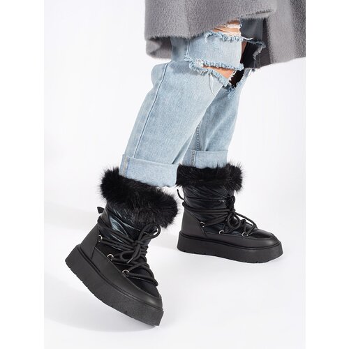 Shelvt Women's black snow boots with fur on a thick sole Cijene