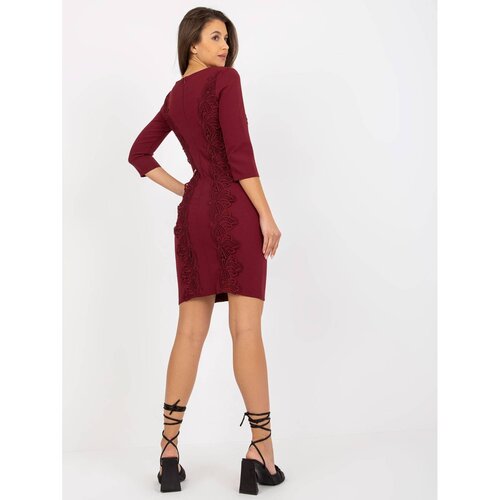 Fashion Hunters burgundy cocktail dress with lace appliqu&amp;eacute;s Slike