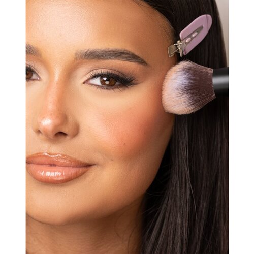 Brushworks Bronzer Brush čopič za bronzer vrsta NO. 10 1 kos Slike