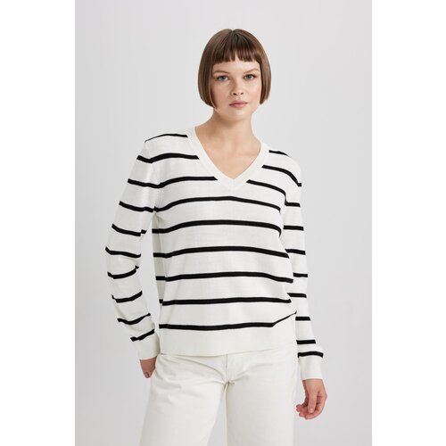 Defacto Regular Fit V Neck Sweater Slike