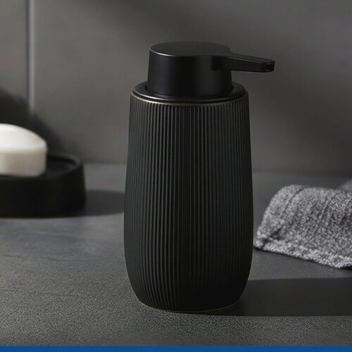 Wenko Črn plastičen dozirnik za milo 400 ml Fablo &amp;ndash; Slike