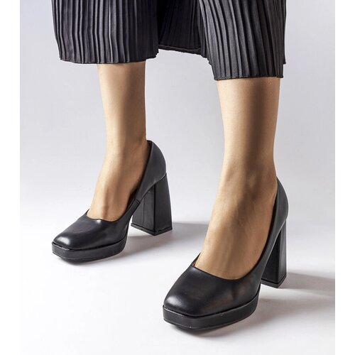 Gemre Black block heel pumps Mailly Cene