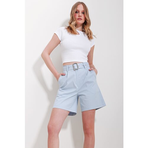 Trend Alaçatı Stili Women's Blue Double Pocket Waist Belted Gabardine Shorts Slike