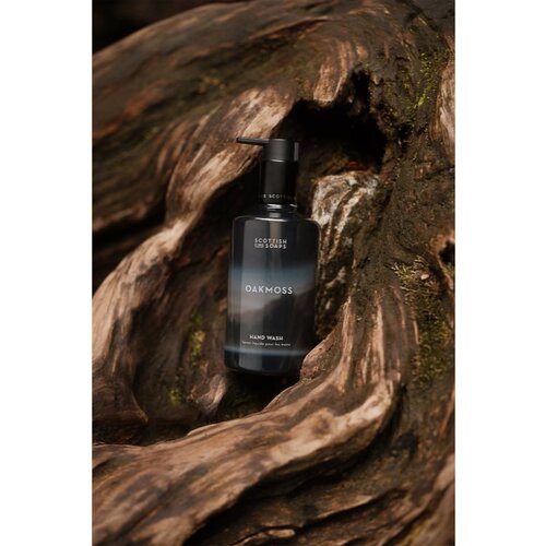 Scottish Fine Soaps Oakmoss tekoče milo za roke 300 ml Slike