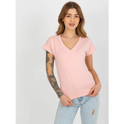Fashion Hunters Women's basic T-shirt with neckline - peach