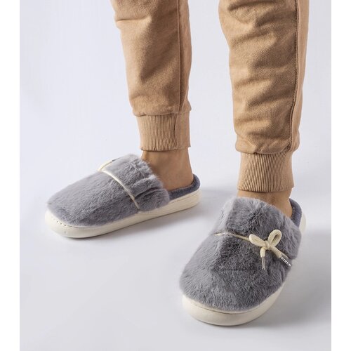 Gemre Gray slippers with decorative string Medoro Cene