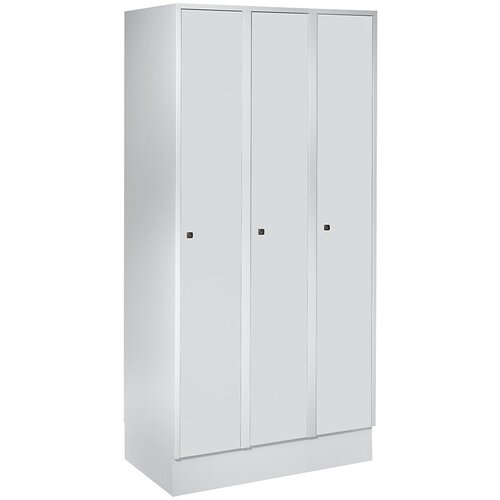 Wolf Garderobna omara s podnožjem, VxŠxG 1800 x 900 x 500 mm, 3 predelki, svetlo siva Cene