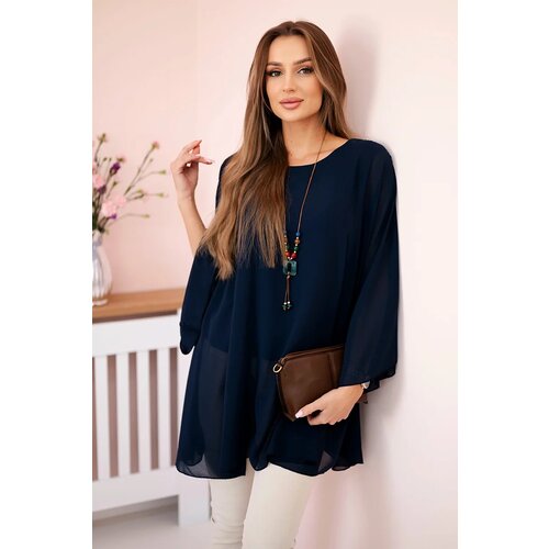 Kesi Włoski Oversized Women's Blouse Made of Viscose with a Necklace Navy Blue Slike