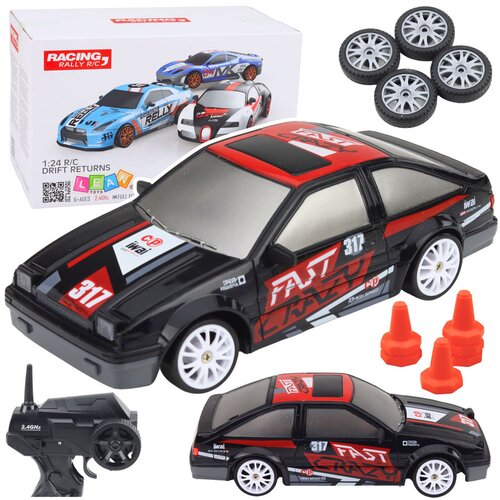 Rc Coupe Daljinsko upravljani drift avto z zamenljivimi kolesi črna 1:24 Slike