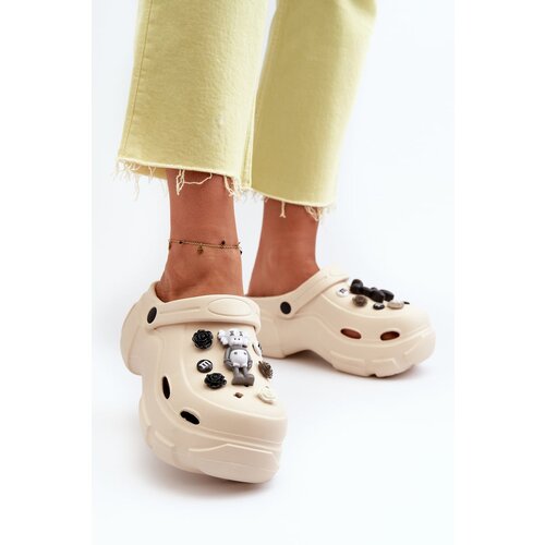 Kesi Women's foam lightweight slippers with a solid sole, Beige Matirra Cene