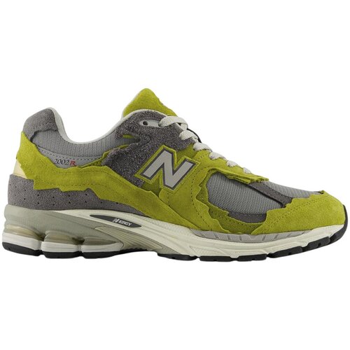 New Balance Nizke superge 2002R Protection Pack Sea Moss Raincloud Bela Cene