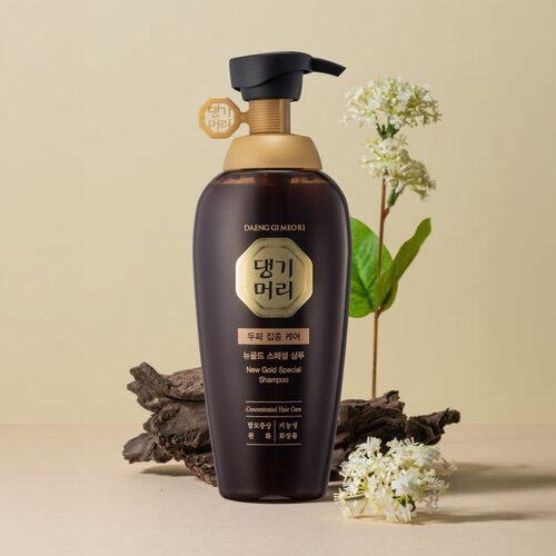 DAENG GI MEO RI New Gold Special Shampoo &amp;scaron;ampon za učvr&amp;scaron;ćivanje za masnu kosu 500 ml Slike