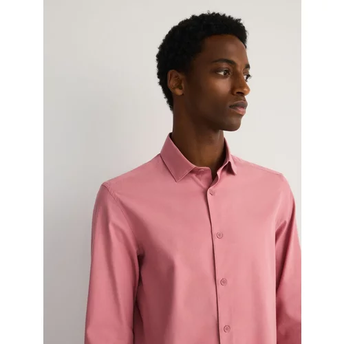 Reserved srajca regular fit z visokim deležem bombaža - roza