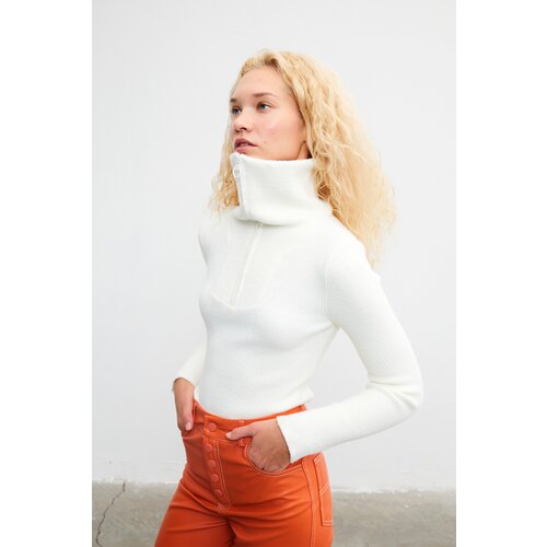 VATKALI Crop sweater with zip at neckline - Limited edition Slike