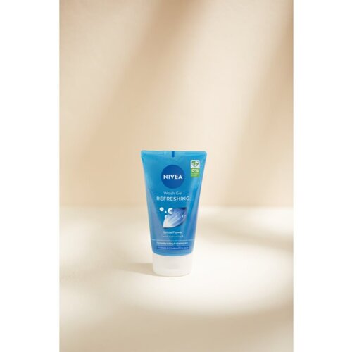 Nivea Refreshing osvežilni čistilni gel za normalno do me&amp;scaron;ano kožo 150 ml Slike