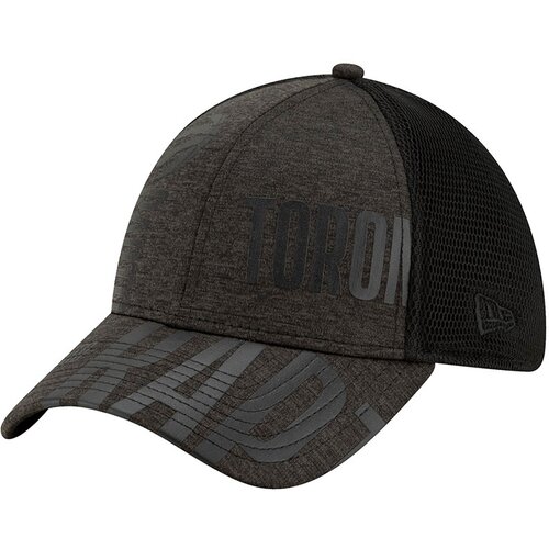 New Era Toronto Raptors 39THIRTY Authentics Tip Off Black Tonal kapa Cene