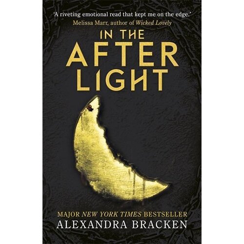 Hodder Alexandra Bracken - In The Afterlight: Book 3 (A Darkest Minds Novel) Cene