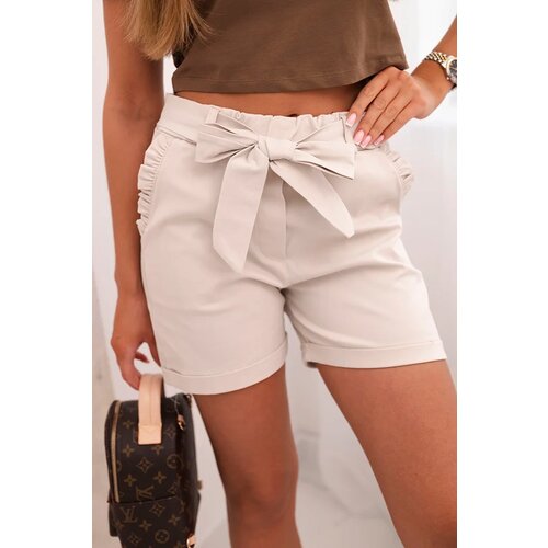 Kesi Włoski Women&amp;#039;s shorts with bow and frills beige Slike