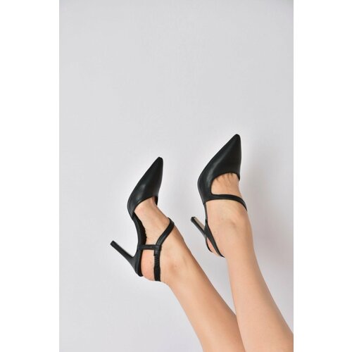Fox Shoes Women's Black Pointed Toe Heels Shoes Slike
