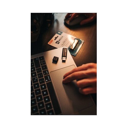 Mediarange My USB 2.0 Drive 32GB USB stick 32 GB crna 69262 USB 2.0 Slike