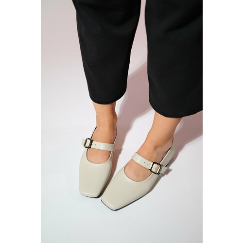 LuviShoes BLUFF Women's Beige Skin Flat Toe Flat Shoes Slike