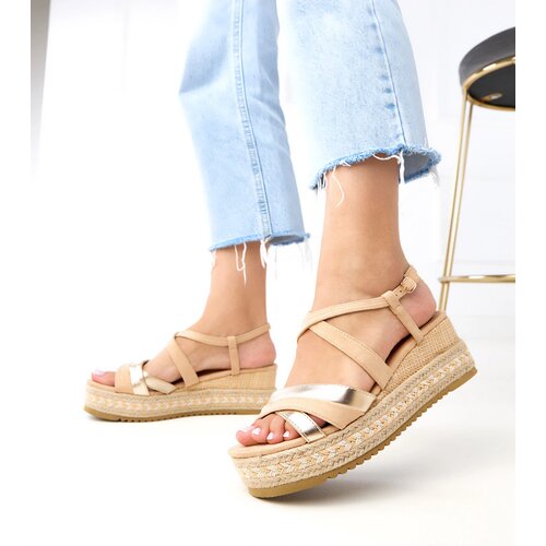  Beige Wedge Sandals with Gold Strap Elitar Cene
