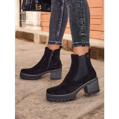 Resti Eco-suede women's ankle boots on a post Segori Cene
