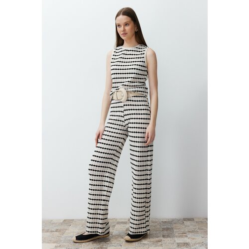 Trendyol Ecru Knitwear Look Striped Straigth/Straight Fit Trousers Cene