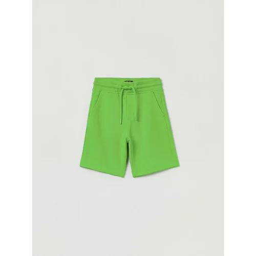 OVS Kratke hlače iz tkanine 1762854 Zelena Regular Fit