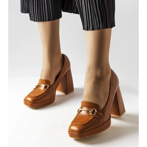 D/CEO Beige high heel pumps Unos Cene