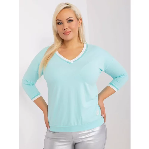 Fashion Hunters Mint, plain blouse of a larger size with cuffs