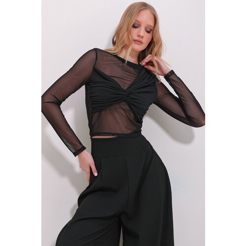 Trend Alaçatı Stili Women's Black Crew Neck Tulle Detailed Front Draped Blouse Cene