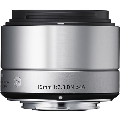 Sigma 19mm f/2.8 DN A Sony E-mount silver objektiv Slike