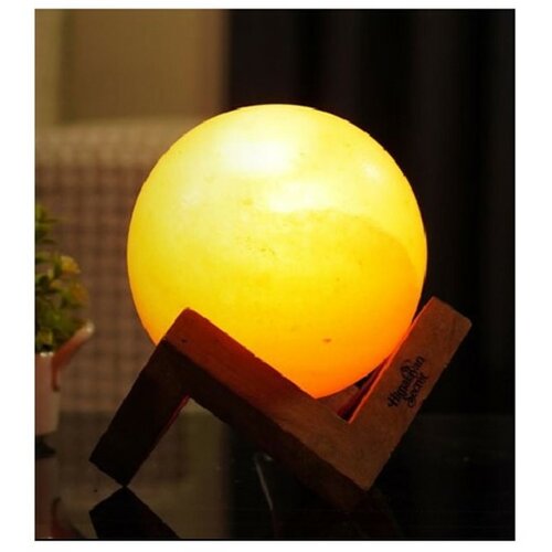 Brilight slana lampa lopta sa drvenim potoljem 3KG Slike