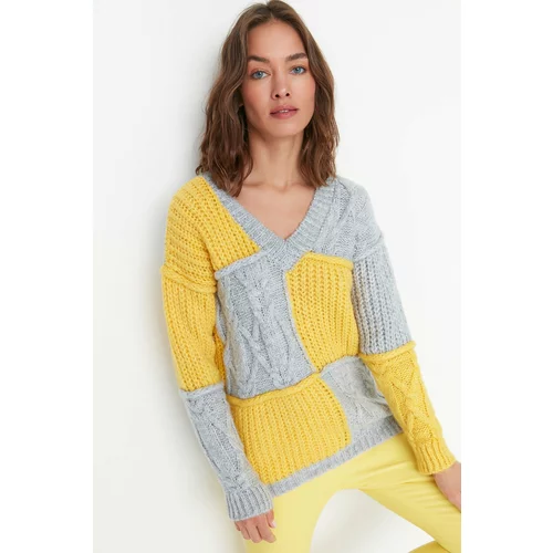 Trendyol Ženski pulover TWOAW22KZ0070/GRAY