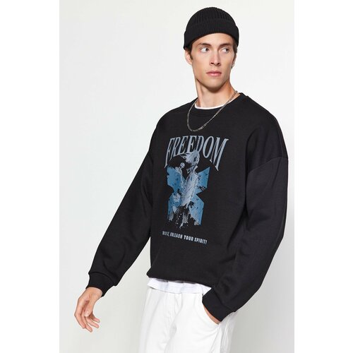 Trendyol Black Men's Oversize/Wide-Fit Crew Neck Printed Fleece Interior Cotton Sweatshirt. Slike